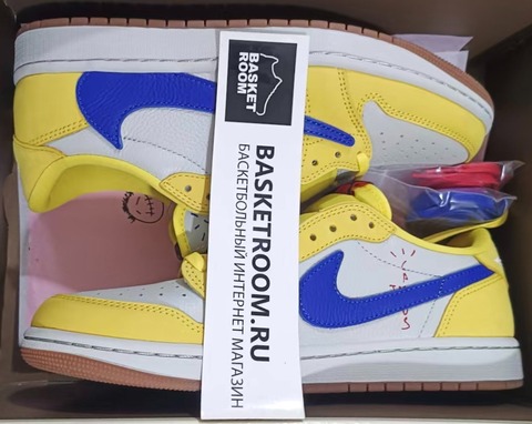 Travis Scott x Air Jordan 1 Low OG 'Canary' 