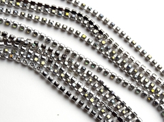 Стразовая цепочка 2 мм прозрачный радужный, родий