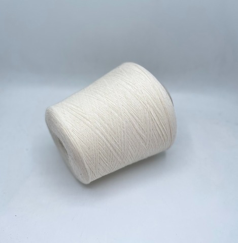 New Mill (пр.Италия),art- Velox 1450м/100гр,40% меринос, 10% кашемир, 25% вискоза, 25% полиамид. Цвет- Молочный, арт.31735
