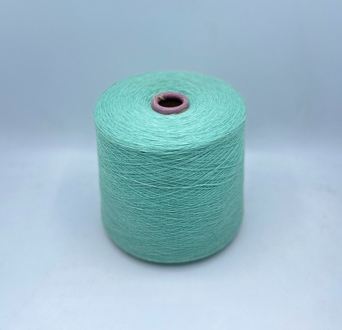 Бобинная пряжа (пр.Италия), 1500м/100гр, 80% шерсть, 20% полиамид , цвет- Разбеленно-зеленый, арт.32517