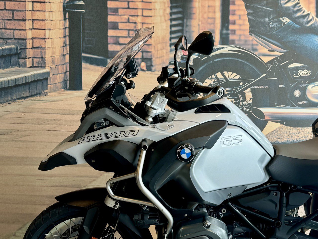 BMW R1200GS Adventure 2016 1 580 000 Honda Triumph