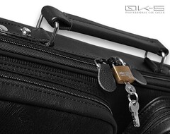 Кейс QK-S Captain 2x2 черный аллигатор