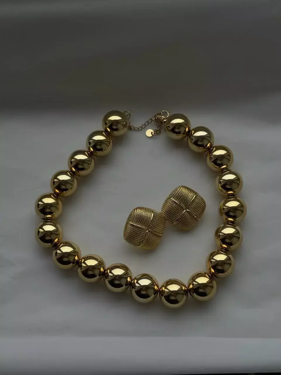 Бусы под золото