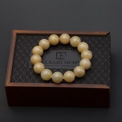 Браслет из больших бусин. Медовый нефрит. Д 15мм.