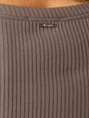 Футболка из трикотажа в широкий рубчик  D49.066 (118823)