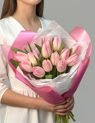Букет из розовых тюльпанов