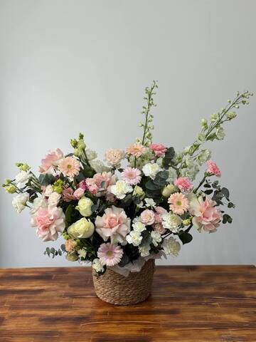 композиция в соломенной корзине 2