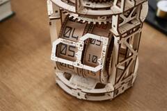 Настольные часы Астроном с турбийоном от Ugears - Деревянный конструктор, сборная механическая модель, 3D пазл