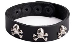 Кожаный браслет "Веселый Роджер"