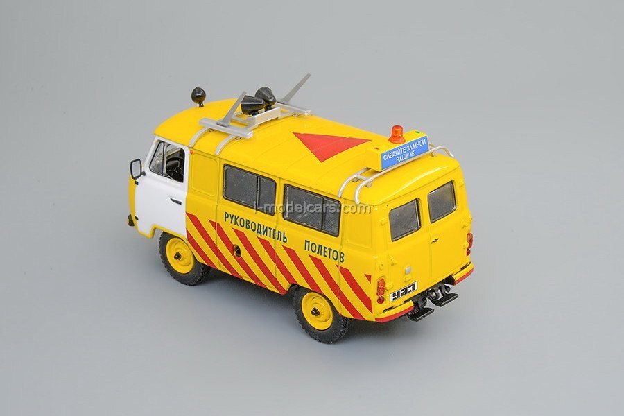 UAZ-452 Uranus 1:43 DeAgostini Auto Legends USSR UAZ in