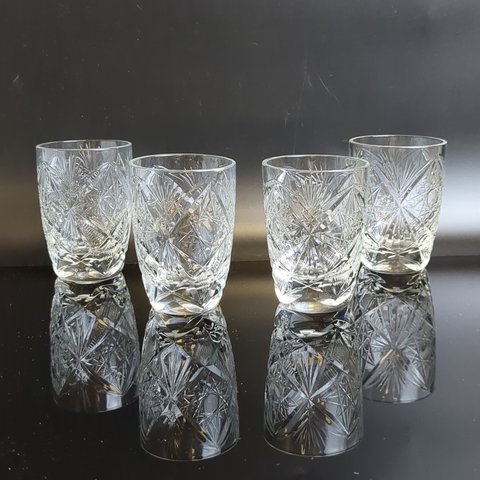 Стопки набор из 4 штук хрустальные алмазная грань, геометрический орнамент, (объём -? мл), винтаж СССР 1970-1990 гг