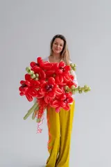 Букет из шаров Красные хризантемы