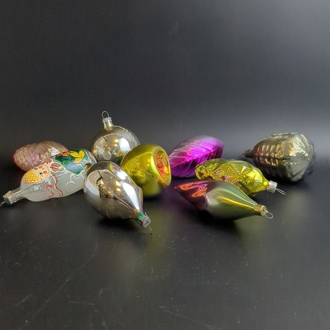 Ёлочные игрушки набор из 9 разных шишки, матрёшка, шарики и др, стекло, роспись, узоры, подвесные, винтаж СССР 1960-1990 гг