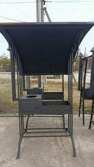 Мангал с прямой крышей и плитой  МК002