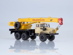 Ural-4320 Truck crane KS-3574 (4320) Ivanovets 1:43 Start Scale Models (SSM)