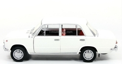 VAZ-2101 Lada 1971 white VVM 1804 1:18