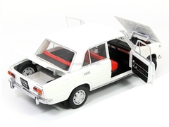 VAZ-2101 Lada 1971 white VVM 1804 1:18
