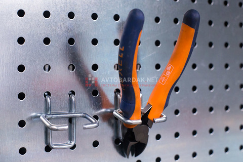 Крючки для плоскогубцев и кусачек (2 шт) на металлическую перфопанель