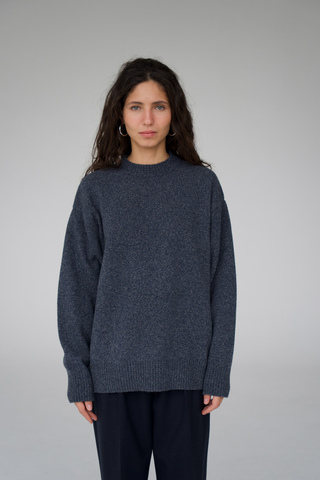 Джемпер Ann из кардной шерсти ягнёнка 100% с воротом под горло