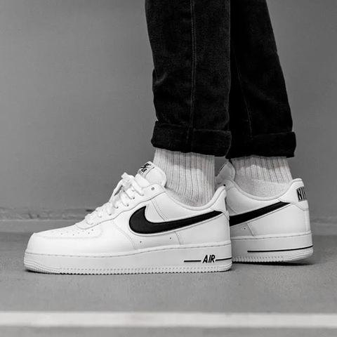 Nike Air Force 1 07 White/Black