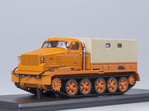 AT-T heavy tractor board with awning orange Start Scale Models (SSM) 1:43
