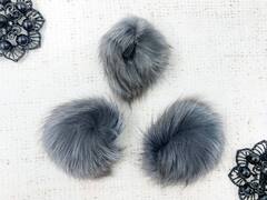 Меховой помпон лиса, d 4,4 см, серый