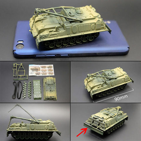 Сборная модель Бронированная боевая машина танк 1:72