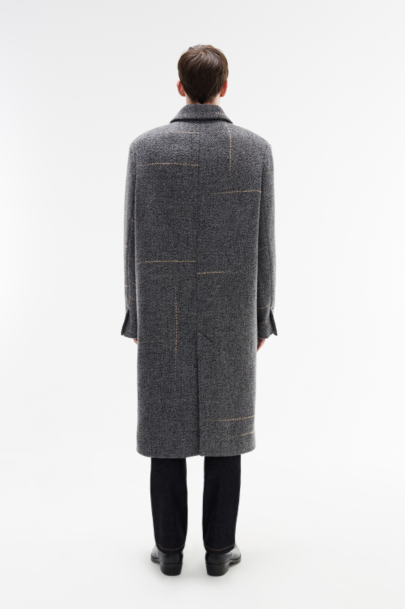 Пальто однобортное с выделенными плечами/gray