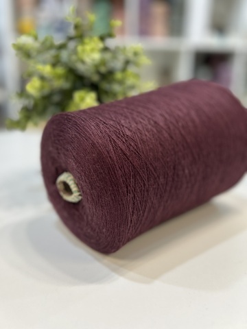 Меринос 50% c низкопилингуемым акрилом 50% E. MIROGLIO Australia 1400 винный. Колор 4Y3