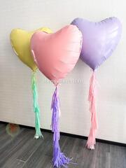 3 огромных фольгированных сердца с самыми пышными хвостами
