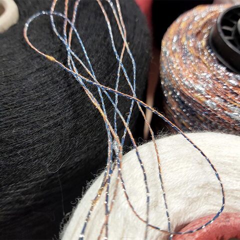 Лен (35%) с люрексом и шишибриками NODINO DI LINO 600 коричнево-синий с серебром