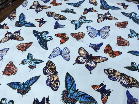 Ткань хлопок сатин с эластаном  голубой  с бабочками 2108