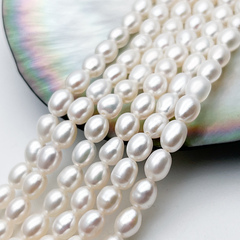 Жемчуг, размер около 5,8*4,7 мм, цена за отрезок 17 см (1/2 нити)