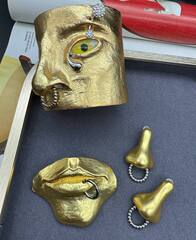 22829-stilnaya-brosh-guby-lips-v-stile-schiaparelli