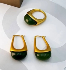 sergi-kapli-s-cvetnoj-vstavkoj-v-stile-bottega