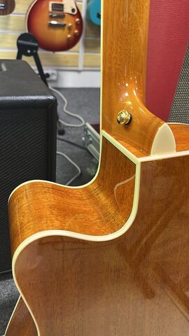 Акустическая гитара  MAGNA M91C-NAT (колки желтые)