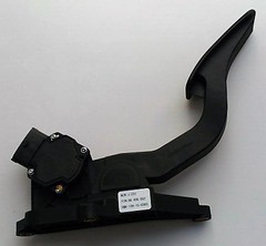 ПЕДАЛЬ ГАЗА В СБОРЕ GENTRA (С ДАТЧИКОМ)