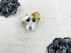 Брошь, р. 3х3 см