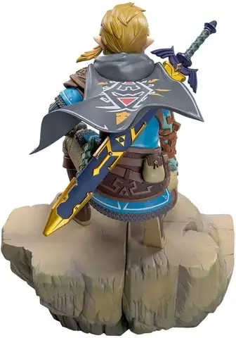 Статуэтка Линк из игры Легенда о Зельде Слезы Королевства