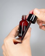 Пилинг для лица Skin 1004 ZOMBIE BEAUTY BLOODY PEEL, 30 мл