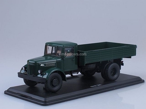 MAZ-200 board dark green 1:43 Start Scale Models (SSM)