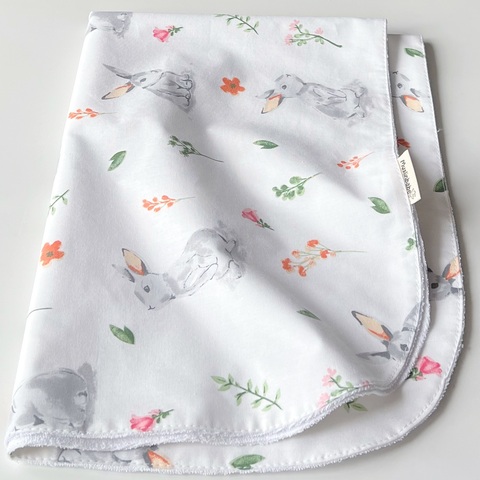 Непромокаемая пеленка "Зайки"