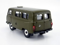 UAZ-3962 minibus plastic painted khaki Agat Mossar Tantal 1:43