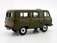 UAZ-3962 minibus plastic painted khaki Agat Mossar Tantal 1:43