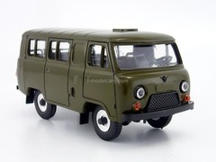 UAZ-3962 minibus plastic painted khaki Agat Mossar Tantal 1:43