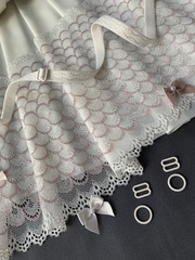 Кружево эластичное молочное/серебристый пион 18 см, Китай