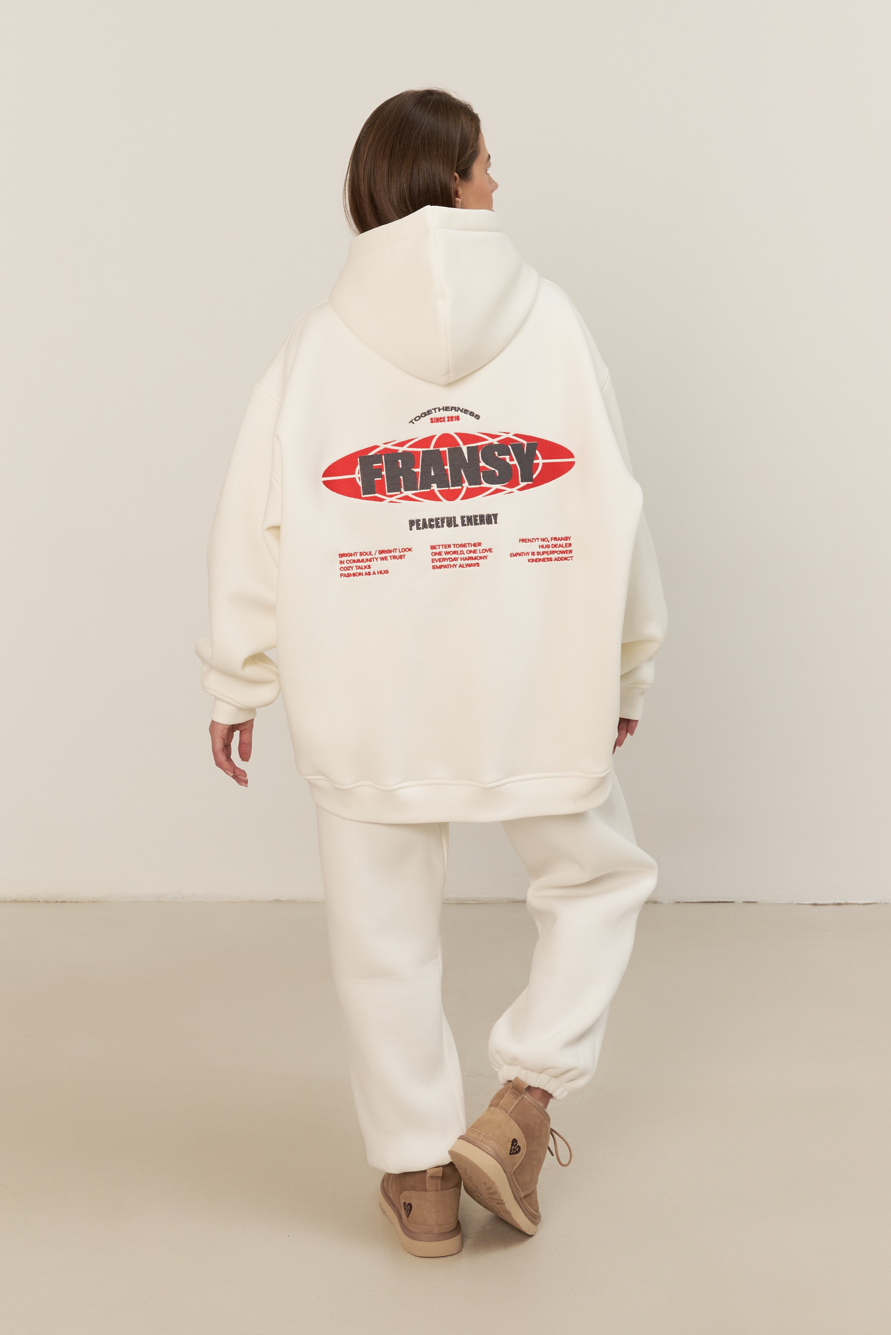 Худи 03 FRANSY PLANET, с начесом, молочное