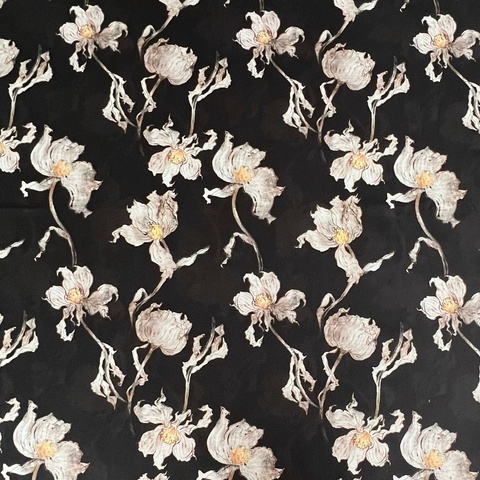БЕЛЫЕ ЦВЕТЫ НА ПРИГЛУШЕННО ЧЕРНОМ ФОНЕ - 100% хлопок