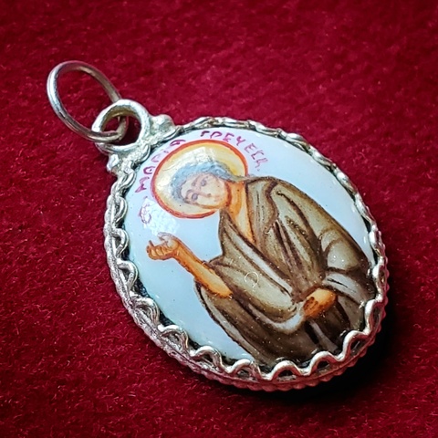 Икона с финифтью святая Мария кулон ручная роспись