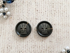 Пуговицы, d 1,5 см